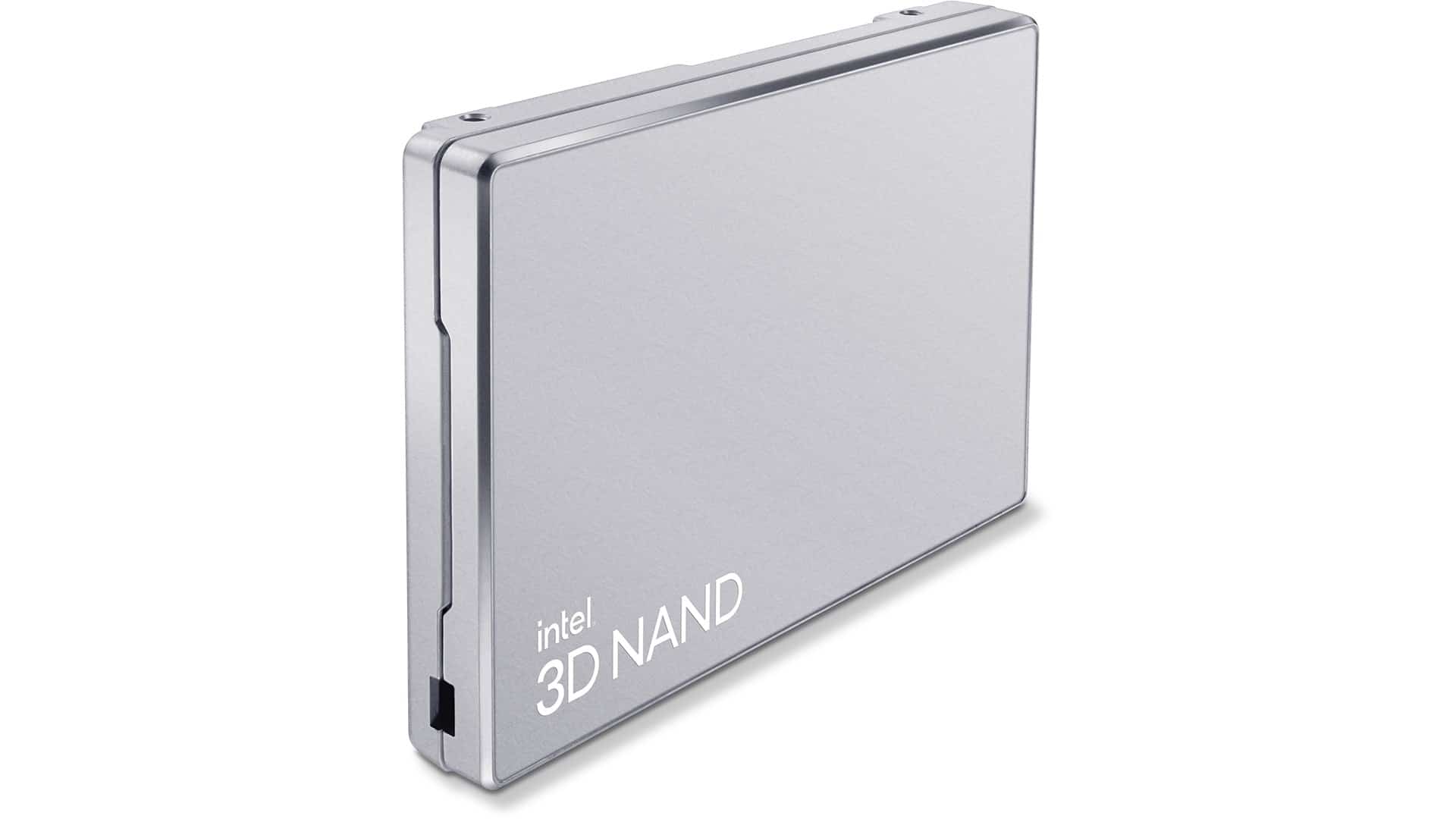 Solidigm P5316 SSD