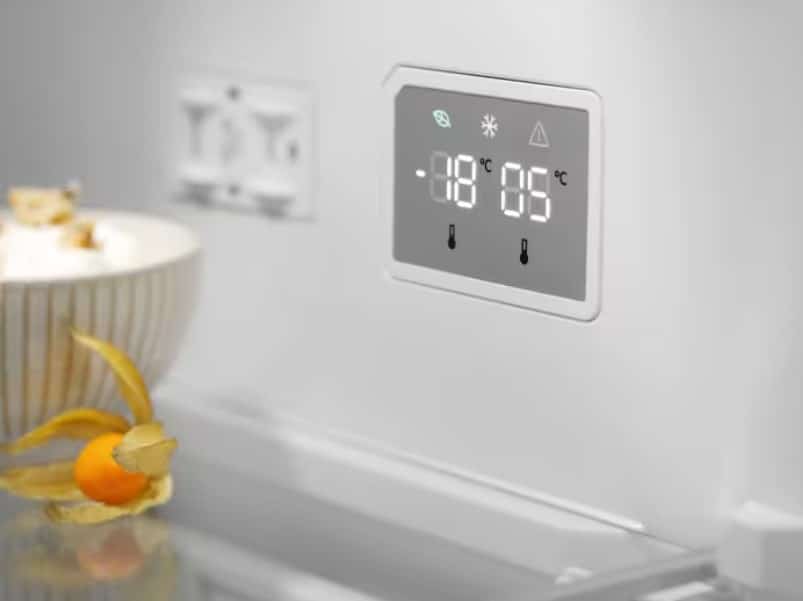 Chłodziarko-zamrażarka ELECTROLUX LNT7ME36K2 Czarny