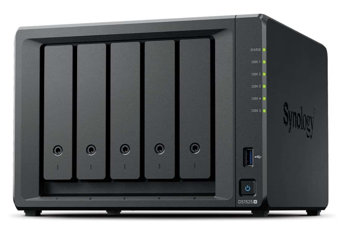 NAS Synology DS1525+ z procesorem AMD Ryzen V1500B