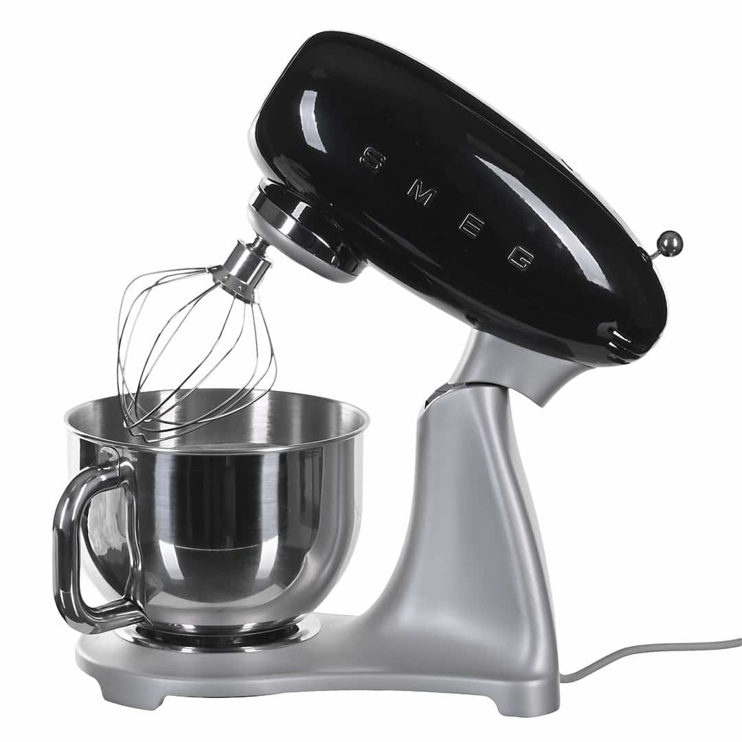 Robot kuchenny SMEG SMF02BLEU czarny (Outlet)