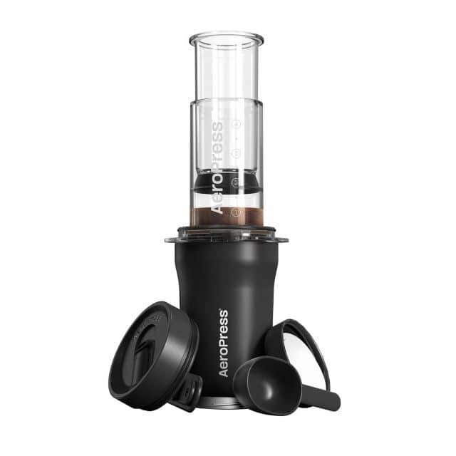 Zaparzacz do kawy AeroPress Go Plus z kubkiem termicznym, czarny — zdjęcie 1 z 3