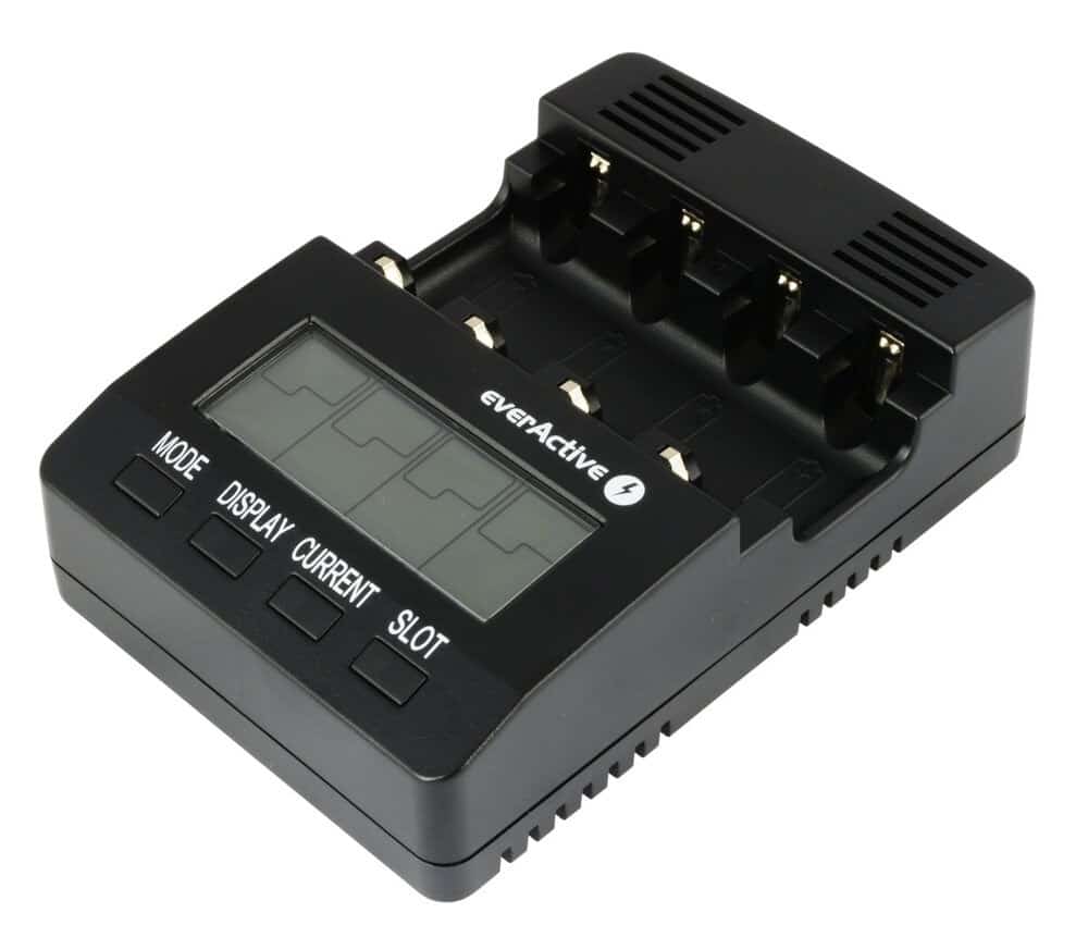 Ładowarka everActive NC-3000 do AA, AAA, D, C