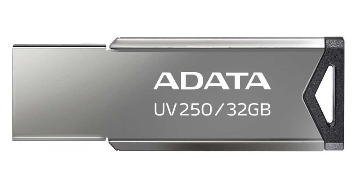 Pendrive ADATA UV250 32GB Srebrny