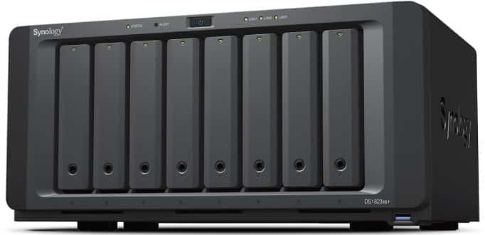 NAS Synology DS1823xs+; Ryzen V1780B; 8x Dyski